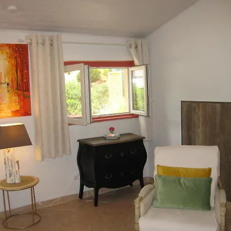 D'hotes Villaheda *